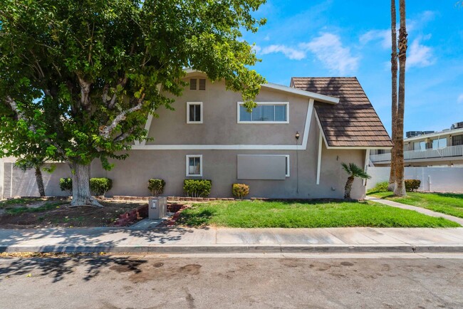 208 Orland St in Las Vegas, NV - Foto de edificio - Building Photo