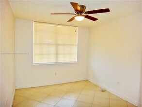 1790 NW 55th Ave in Lauderhill, FL - Building Photo - Building Photo