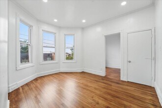 144 Nelson Ave in Jersey City, NJ - Building Photo - Building Photo
