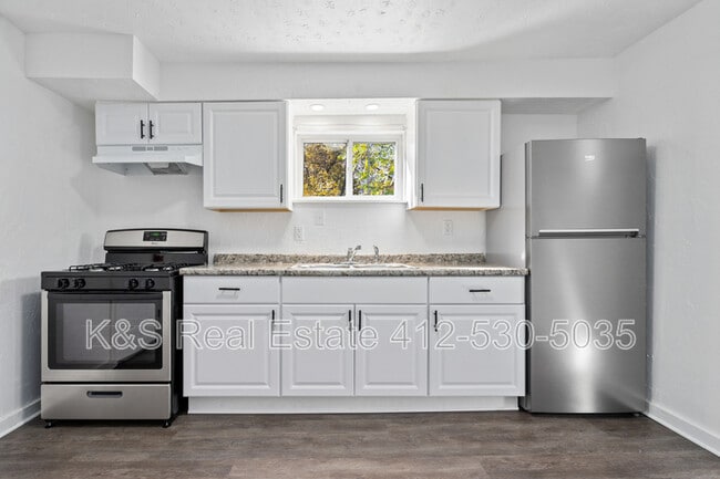 property at 922 Hill Ave