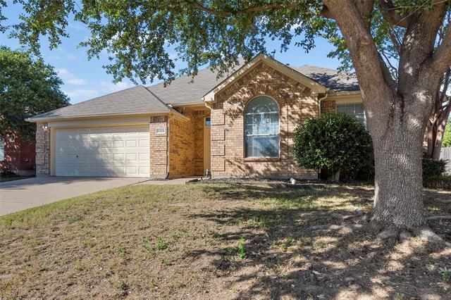 3225 Winding Ridge Cir in Mansfield, TX - Foto de edificio - Building Photo
