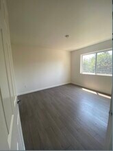 13022 Riverside Dr in Los Angeles, CA - Building Photo - Building Photo