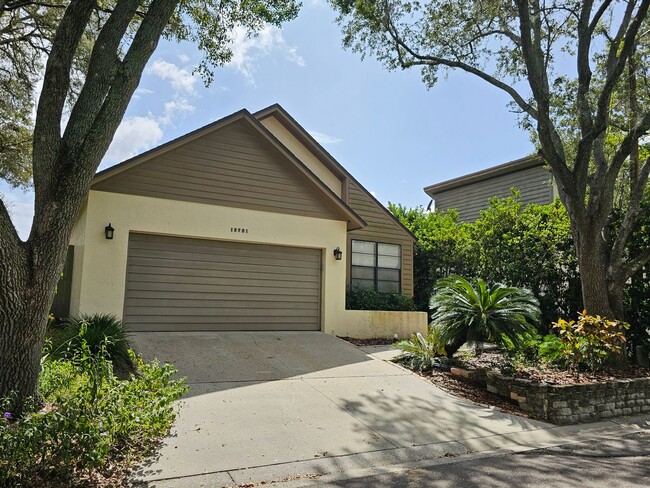 13721 Lazy Oak Dr in Tampa, FL - Building Photo - Building Photo