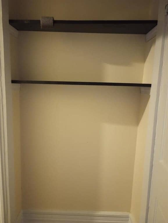 property at 1103 Oak St