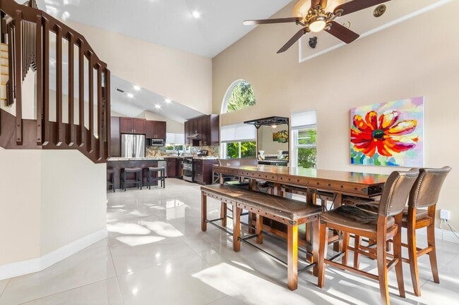 property at 9210 Oak Grove Cir