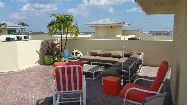 235 NE 1st St-Unit -502 in Delray Beach, FL - Building Photo - Building Photo