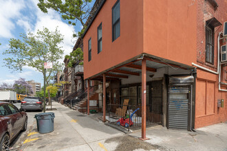 238 Keap St in Brooklyn, NY - Building Photo - Building Photo