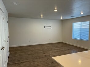 392 W 2000 N in Cedar City, UT - Building Photo - Building Photo