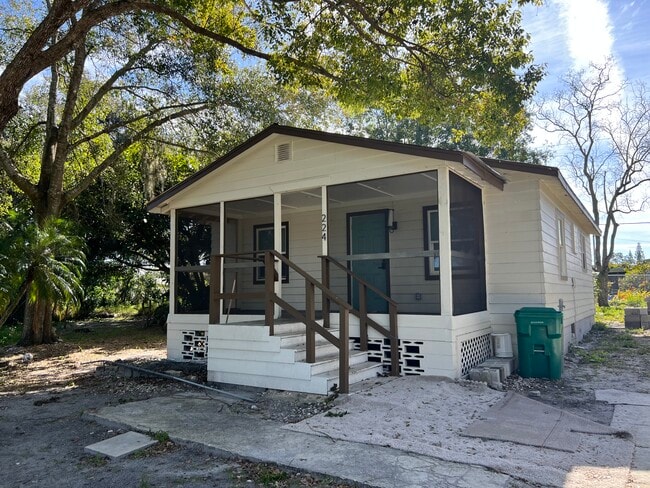 property at 224 W Cypress St