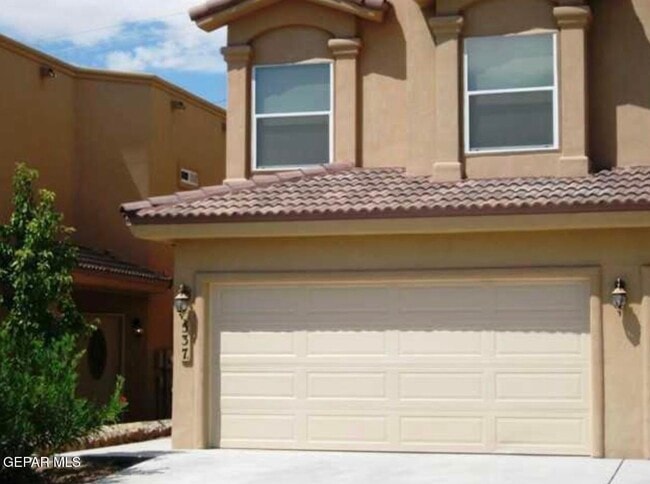 property at 545 Green Village Ct