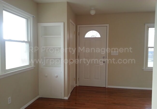 3609 Greenbriar Dr in Jackson, MI - Building Photo - Building Photo