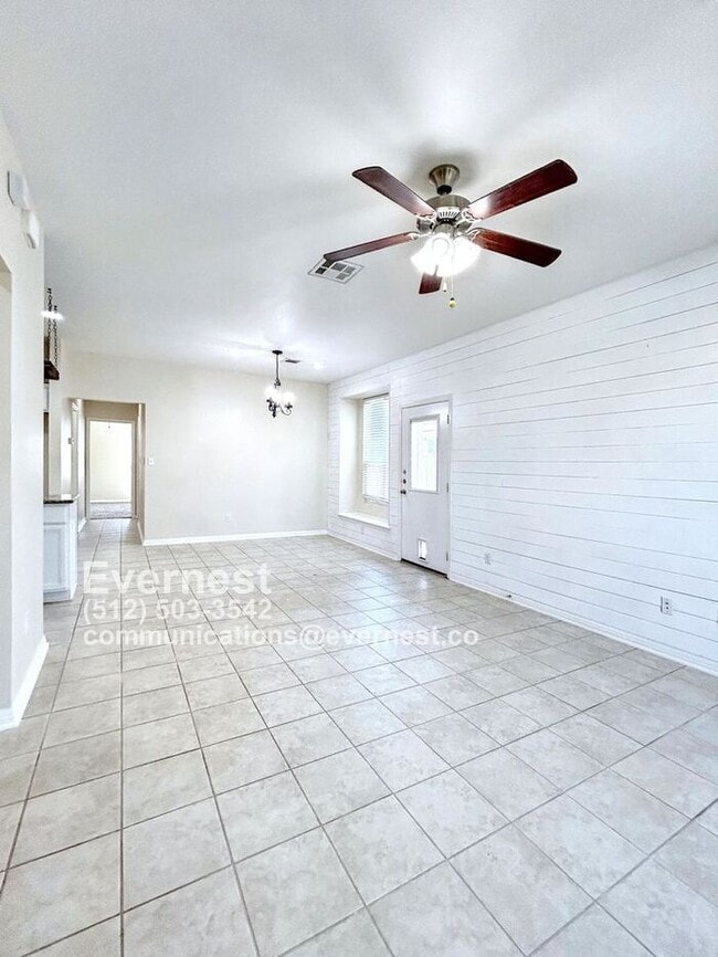 139 Wainscot Oak Wy in San Marcos, TX - Building Photo - Building Photo