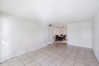 10936 Royal Palm Blvd in Coral Springs, FL - Building Photo - Building Photo