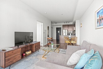 50 Dunfield Ave in Toronto, ON - Building Photo - Building Photo