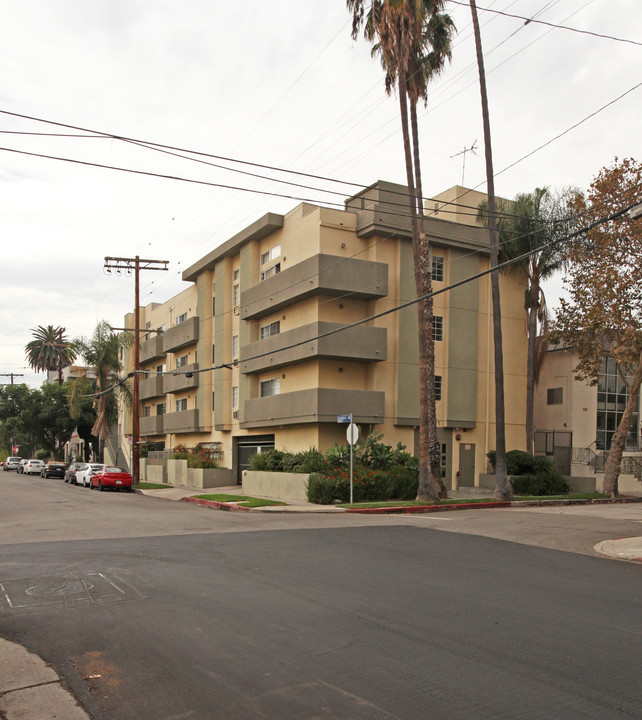 1201 N MANSFIELD AV in Los Angeles, CA - Building Photo