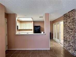 8 Teresa Dr in Bella Vista, AR - Building Photo - Building Photo