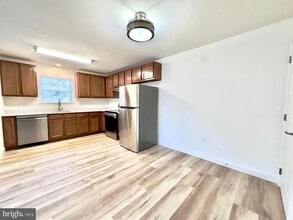 28 Sequoia Dr in Berlin, NJ - Building Photo - Building Photo