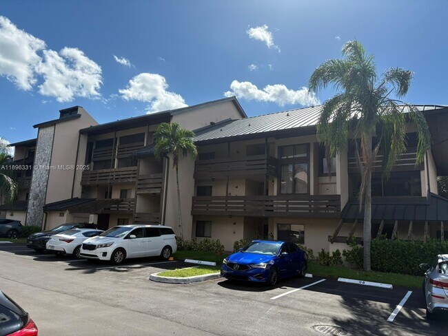 141 SW 96th Terrace in Plantation, FL - Building Photo - Building Photo