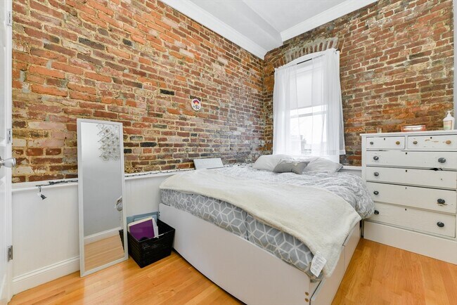 158 Cottage St in Boston, MA - Building Photo - Building Photo
