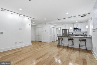 2818 Connecticut Ave NW in Washington, DC - Building Photo - Building Photo