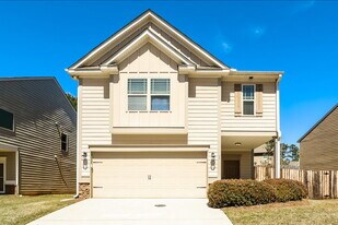 52 Southwind Cir in Newnan, GA - Building Photo