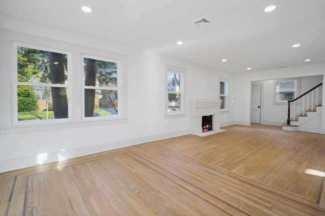 344 Marlboro Rd in Englewood, NJ - Building Photo - Building Photo