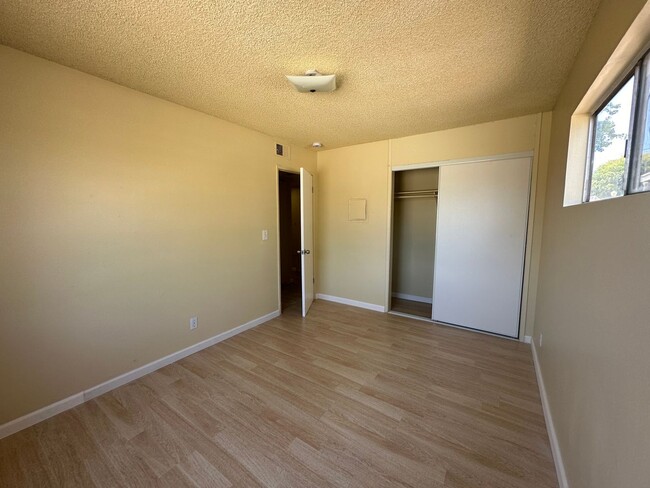 property at 1423 Edgewood Dr