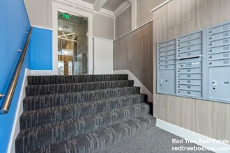 81 Park Dr, Unit 24 in Boston, MA - Building Photo - Building Photo