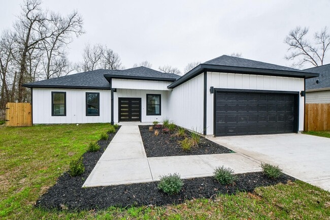 property at 340 Bending Oak Ln