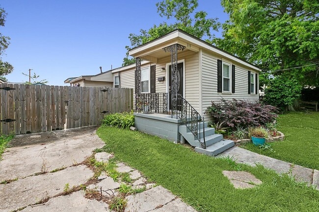 property at 319 East Ave