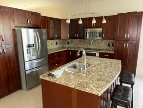 7623 NW 60th Ln in Parkland, FL - Building Photo - Building Photo