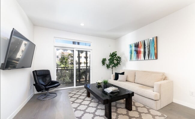 13200 Pacific Promenade in Los Angeles, CA - Building Photo - Building Photo