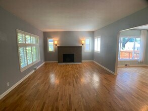 3829 NE 95th St in Seattle, WA - Building Photo - Building Photo