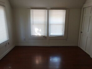 1000 18th Ave SE in Minneapolis, MN - Building Photo - Building Photo