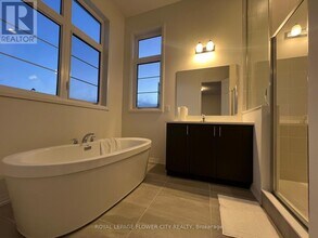 1 Mayapple St in Adjala-Tosorontio, ON - Building Photo - Building Photo