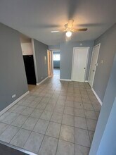 4018 Bonhill Dr in Arlington Heights, IL - Building Photo - Building Photo