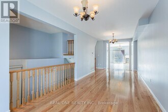 24 Coast Ave in Vaughan, ON - Building Photo - Building Photo