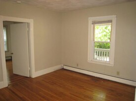 10 Clifton St, Unit 1 in Somerville, MA - Building Photo