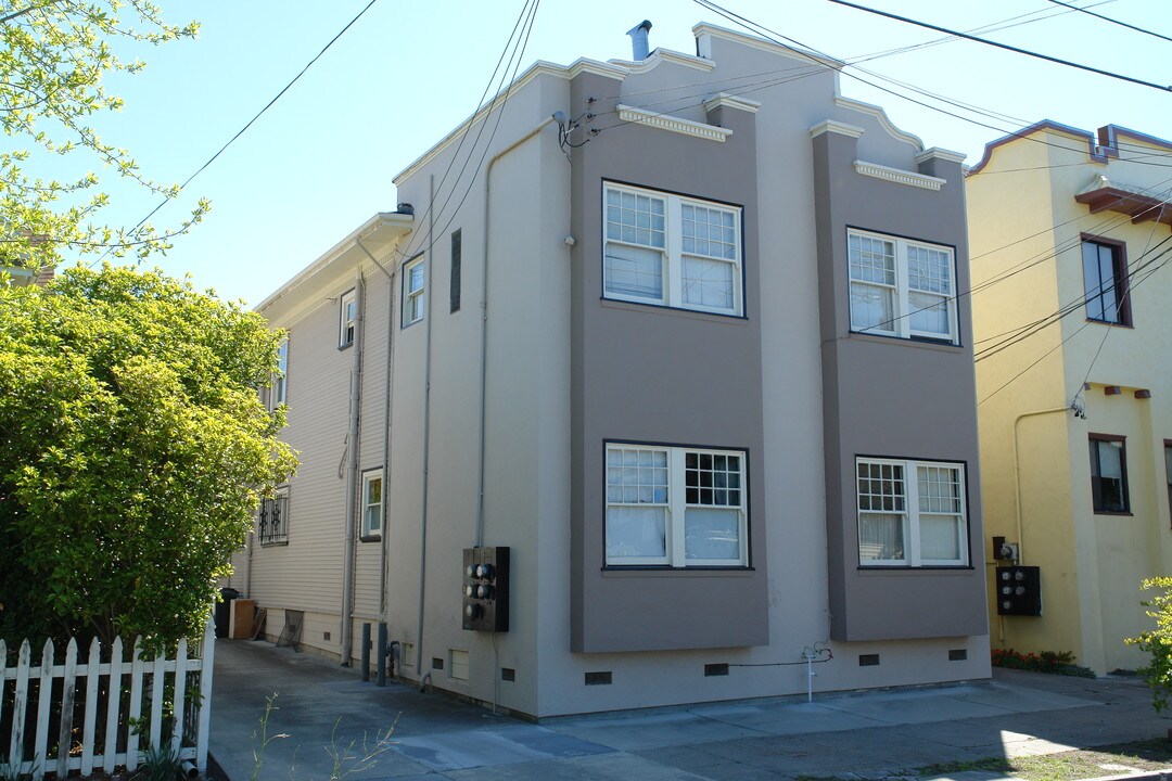 2923 Wheeler St in Berkeley, CA - Building Photo