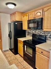 8114 Verbeck Dr in Manlius, NY - Building Photo - Building Photo