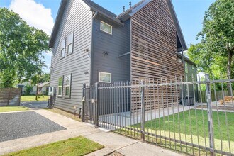 3424 Tuam St in Houston, TX - Building Photo - Building Photo