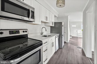 30 N Athol Ave in Baltimore, MD - Building Photo - Building Photo