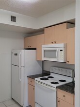 2445 Centergate Dr in Miramar, FL - Building Photo - Building Photo