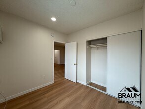13115 Oxnard St in Los Angeles, CA - Building Photo - Building Photo