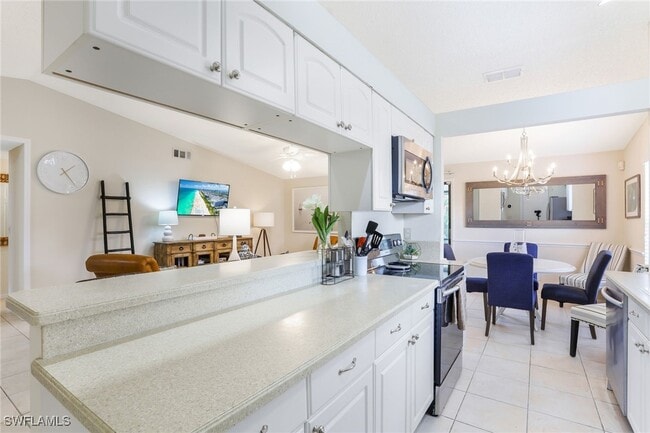 633 91st Ave N in Naples, FL - Building Photo - Building Photo