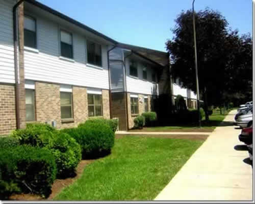 Beattyville Manor in Beattyville, KY - Building Photo