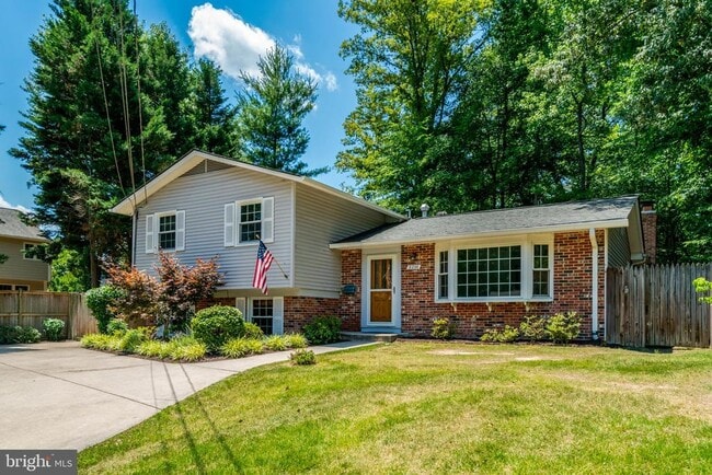property at 8236 Governors Ct