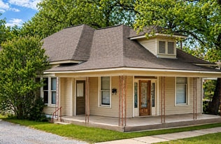 1705 Austin Ave, Unit A in Brownwood, TX - Building Photo