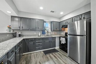 2020 Audra Ln in Denton, TX - Building Photo