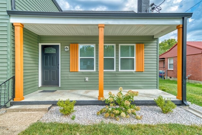 704 W 7th St in Russellville, KY - Building Photo - Building Photo